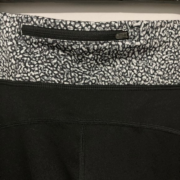 Nike Black and White Patterned Dri Fit Drawstring Capri Legging - Picture 8 of 8